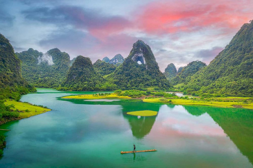 Nui Thung, with its iconic natural arch resembling a giant eye, is a dream come true for landscape photographers and nature lovers